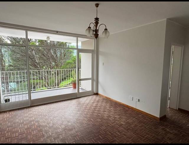 2 BEDROOM PROPERTY TO RENT IN FISH HOEK